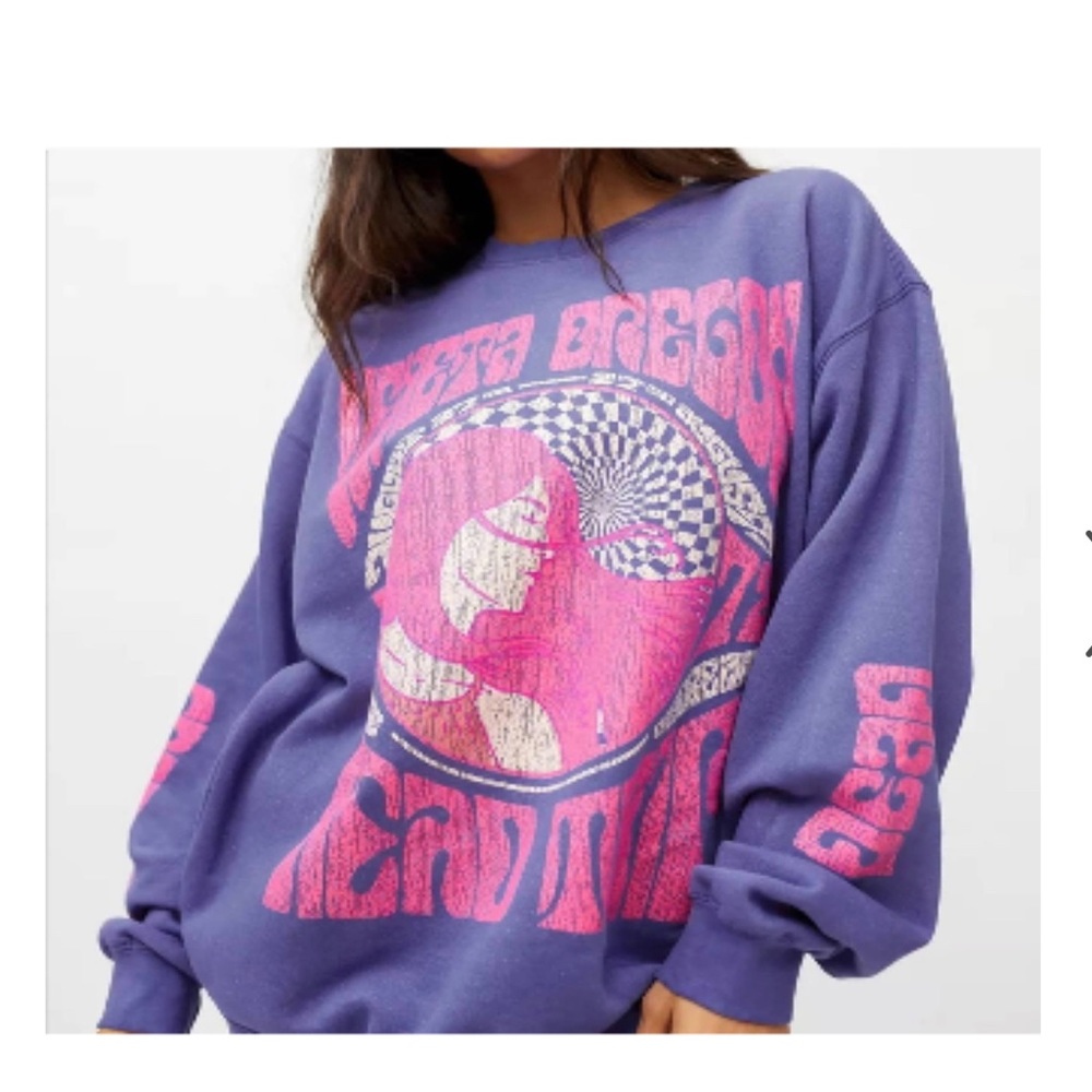 ISO this sweatshirt